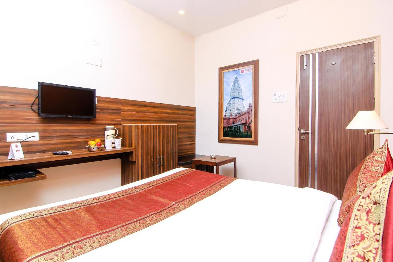 Hotel R B International Varanasi Exterior foto